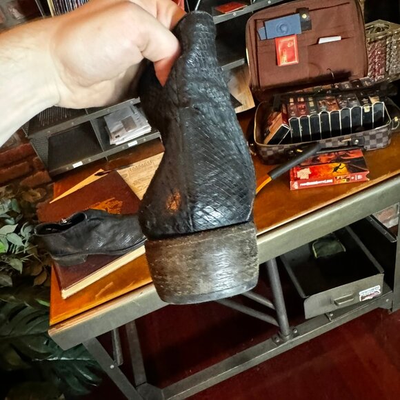 $698 JOHN VARVATOS Snakeskin Embossed Leather BOOTS (sz 10) - Picture 9 of 11